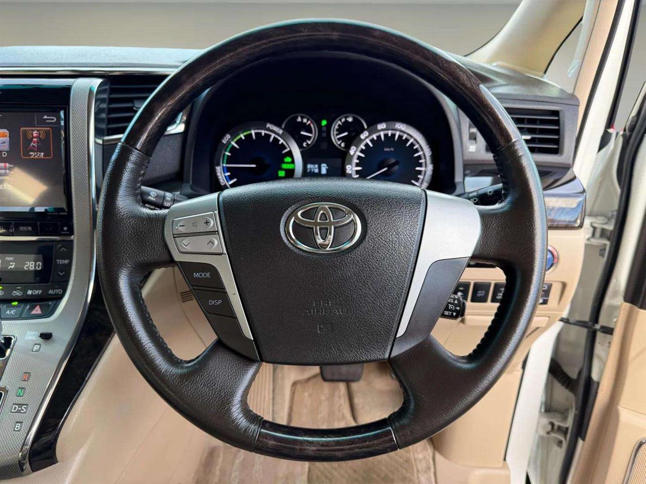 2014 Toyota Alphard