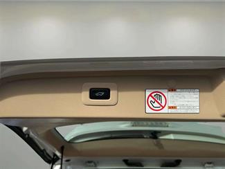 2014 Toyota Alphard - Thumbnail