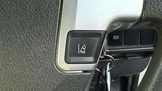 2020 Toyota Hiace - Thumbnail