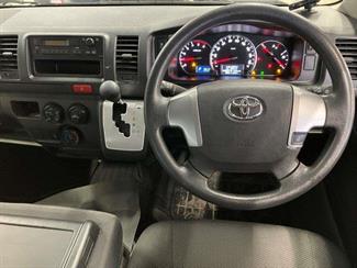 2020 Toyota Hiace - Thumbnail