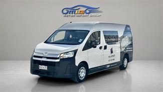 2021 Toyota Hiace - Thumbnail