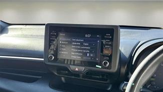 2020 Toyota Yaris - Thumbnail