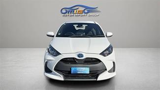 2020 Toyota Yaris - Thumbnail