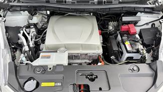 2017 Nissan Leaf - Thumbnail