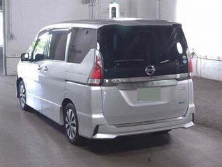2017 Nissan Serena - Thumbnail