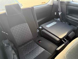 2017 Toyota Alphard - Thumbnail