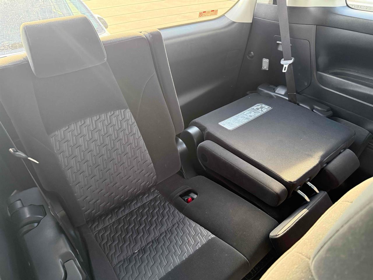 2017 Toyota Alphard