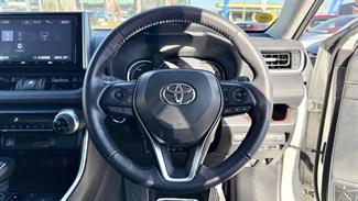 2019 Toyota Rav4 - Thumbnail