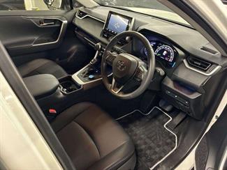 2019 Toyota Rav4 - Thumbnail