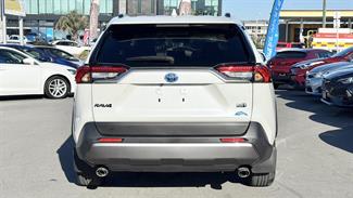 2019 Toyota Rav4 - Thumbnail