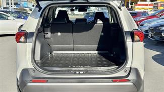 2019 Toyota Rav4 - Thumbnail