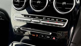 2016 Mercedes-Benz GLC 250 - Thumbnail