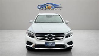 2016 Mercedes-Benz GLC 250 - Thumbnail