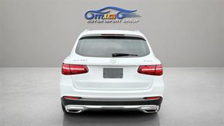 2016 Mercedes-Benz GLC 250 - Thumbnail