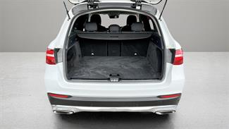 2016 Mercedes-Benz GLC 250 - Thumbnail