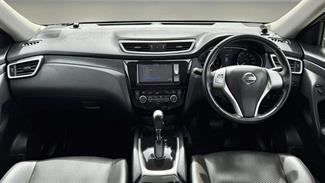 2015 Nissan X-Trail - Thumbnail