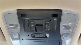 2016 Toyota Vellfire - Thumbnail