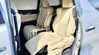 2016 Toyota Vellfire - Thumbnail