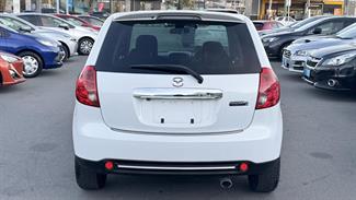 2015 Mazda Verisa - Thumbnail
