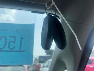 2012 Nissan Serena - Thumbnail