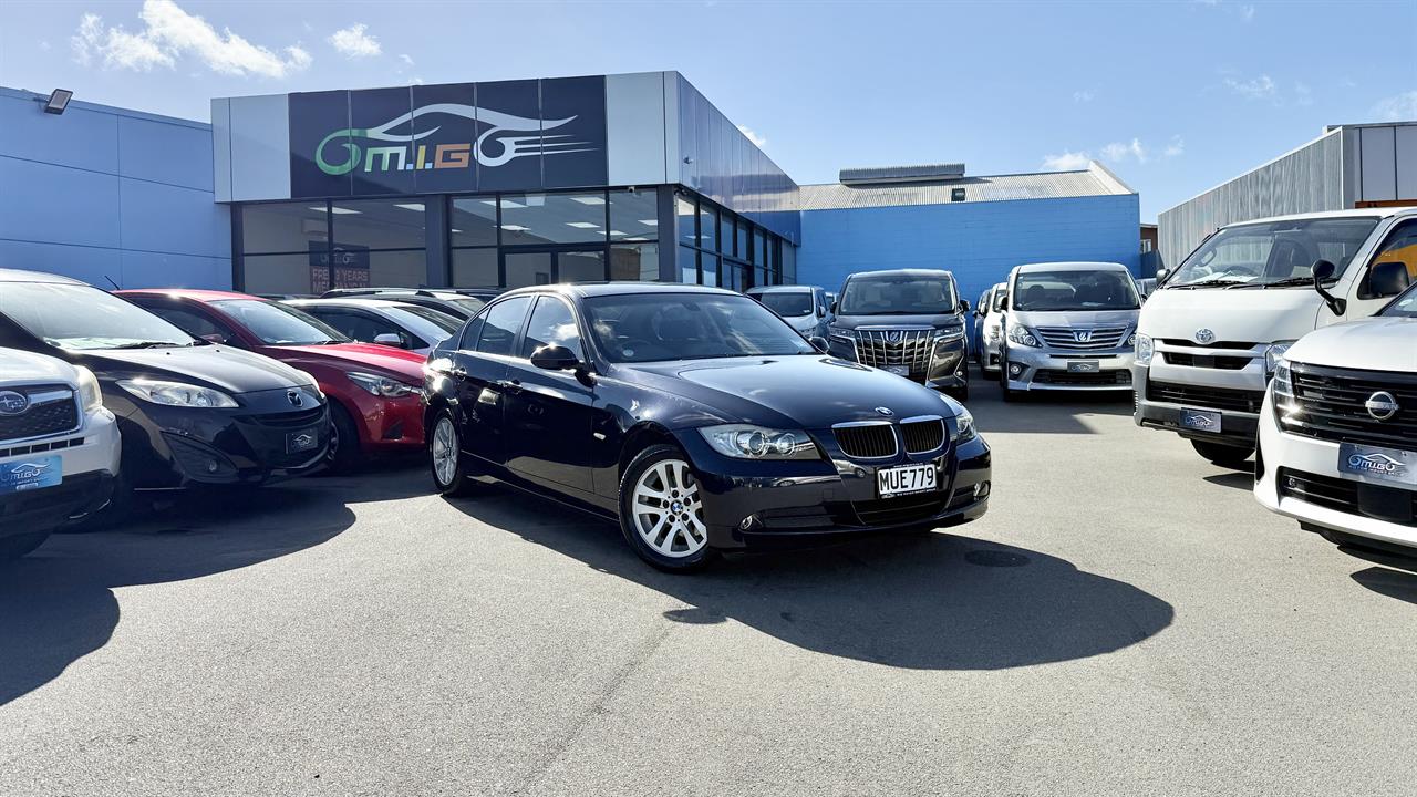 2009 BMW 320i 2.0L LowKM